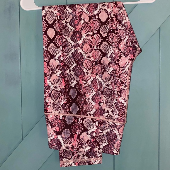 - Victoria’s Secret Leggings - Picture 2 of 7